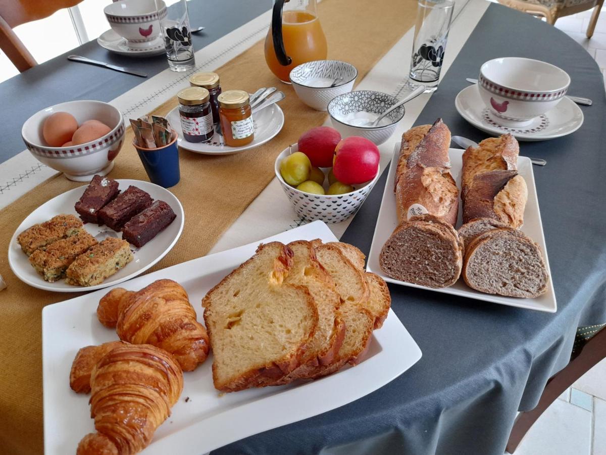 A L'Oree Du Cedre Hotel Pouzauges Eksteriør billede